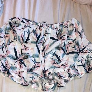 floral shorts